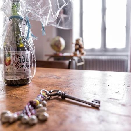 Appartement De Charme Coeur Historique Parking Prive Ван Екстериор снимка